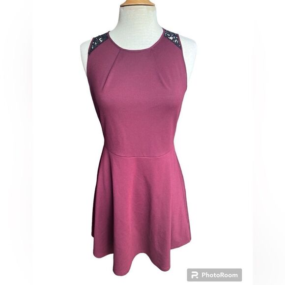 Mossimo Supply Co. Size Medium Round Neck Burgundy Sleeveless Fit & Flare Dress - Picture 1 of 4